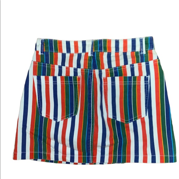 Size medium, forever 21, colorful skirt - Picture 2 of 2